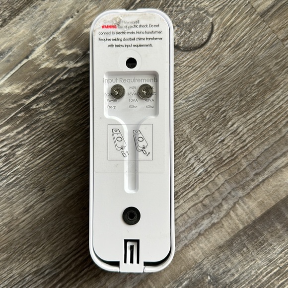 Blink doorbell with sync module 2 and optional tilted wall mount - Picture 4 of 5